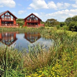 4 Berth Luxury Wooden Lodge Pet
